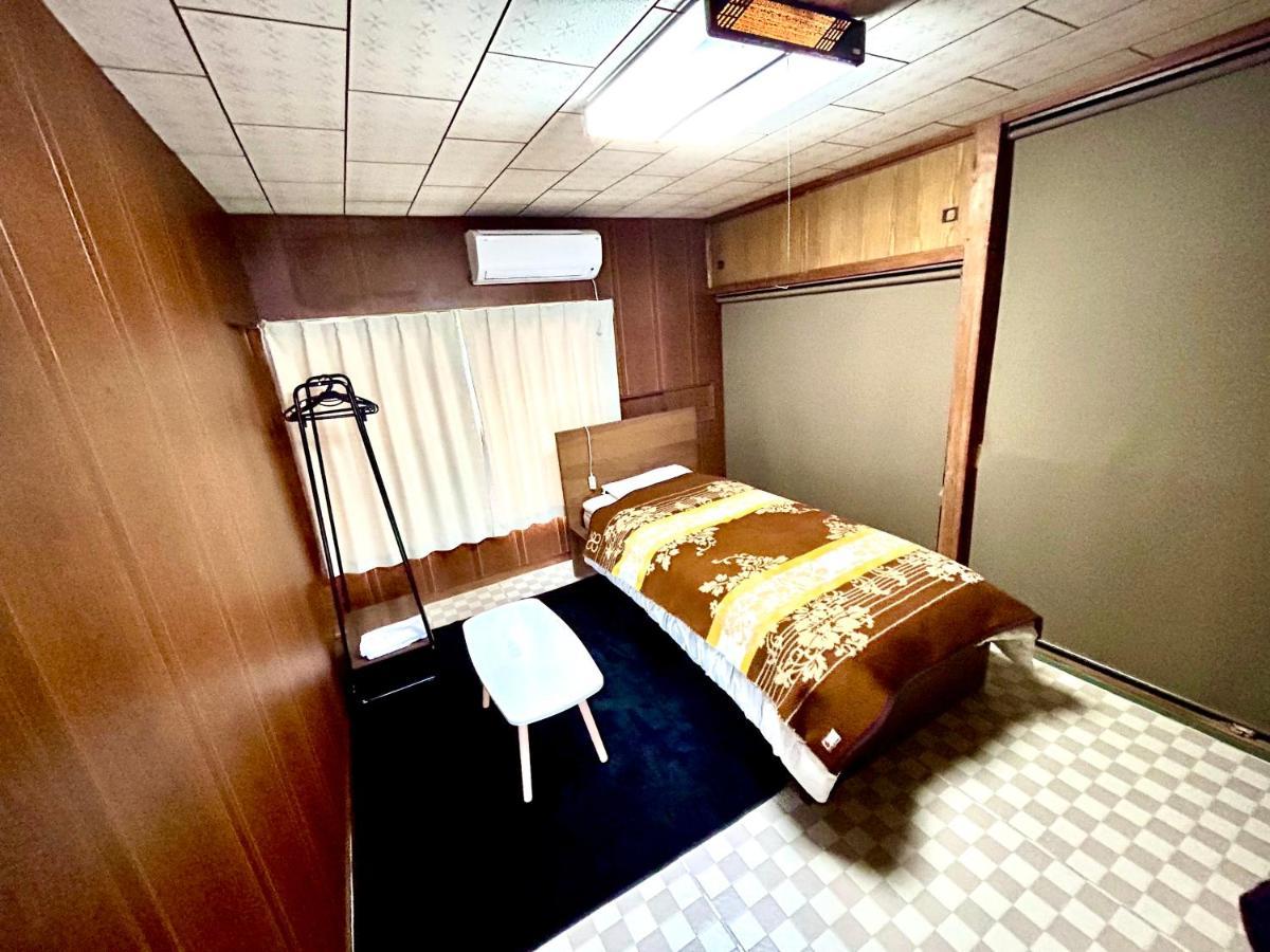 四国旅行のhub拠点 古民家ゲストハウス Heso Camp Miyoshi  Bagian luar foto