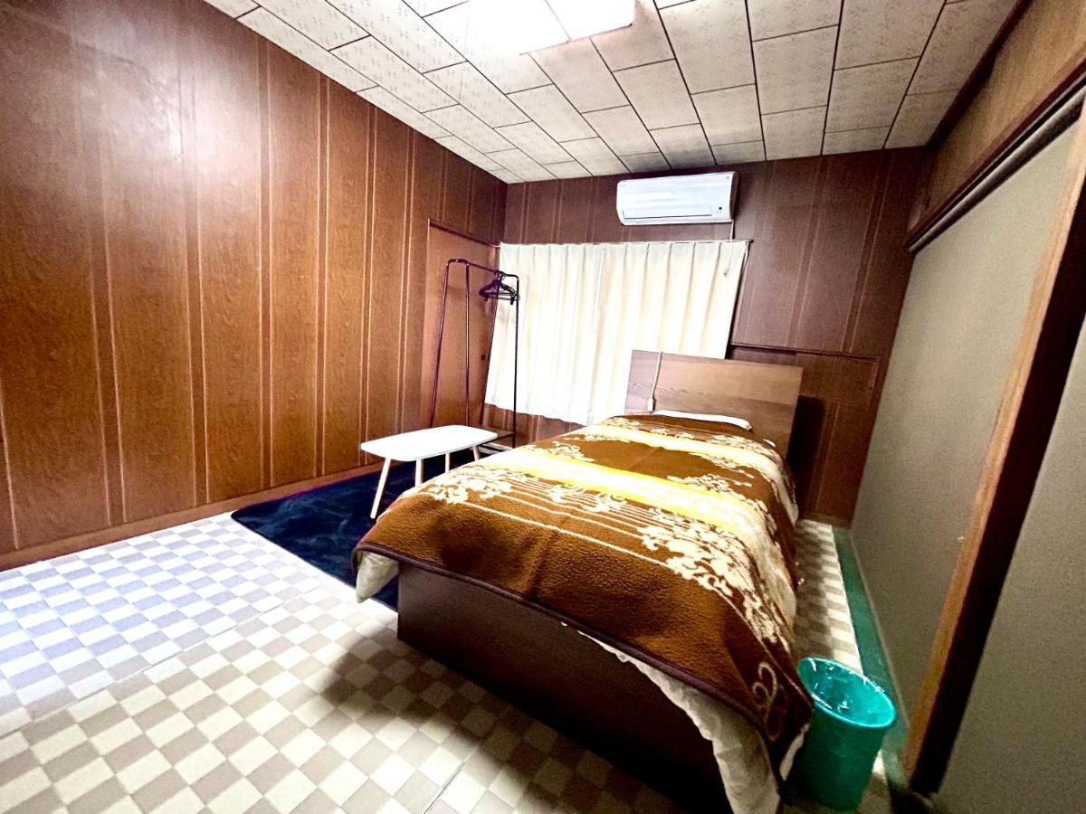四国旅行のhub拠点 古民家ゲストハウス Heso Camp Miyoshi  Bagian luar foto
