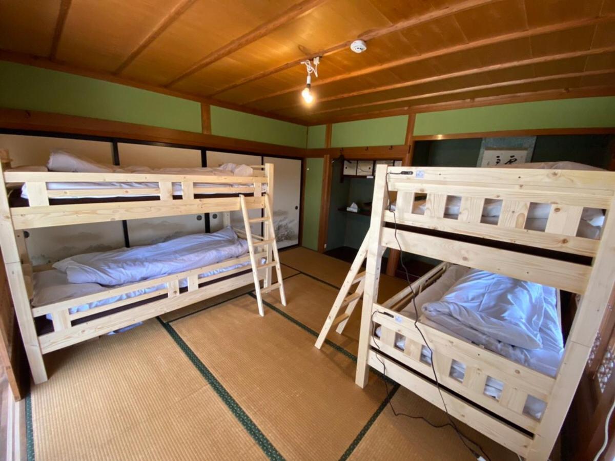 四国旅行のhub拠点 古民家ゲストハウス Heso Camp Miyoshi  Bagian luar foto